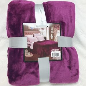 Purple Plush Velvet Throw Blanket